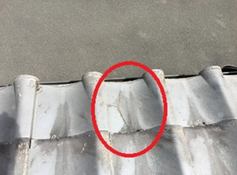 枚方市 軒先瓦割れ