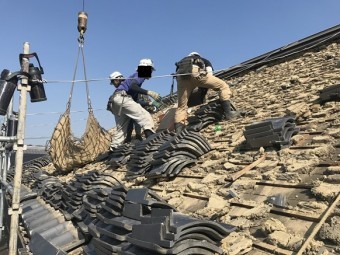 茨木市 いぶし瓦屋根解体工事