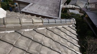 棟のノシ瓦と丸瓦の補修完了です。