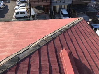 棟包板金と貫板を撤去しました。