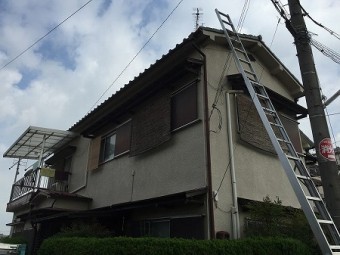 寝屋川で雨漏りするお宅の屋根調査です。