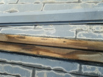 棟板金下のぬき板状況
