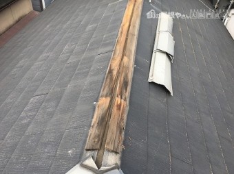 棟ヌキ板