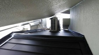 雨押えをして棟も仕舞します。