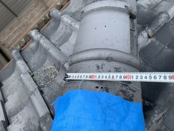大きな冠瓦です。
