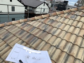 新しいモニエル瓦で葺直して補修完了