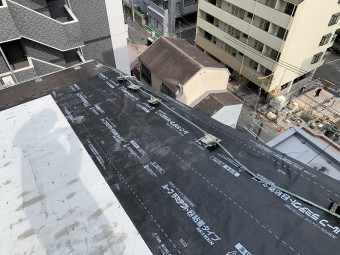 ルーフラミテクトを貼って雨養生