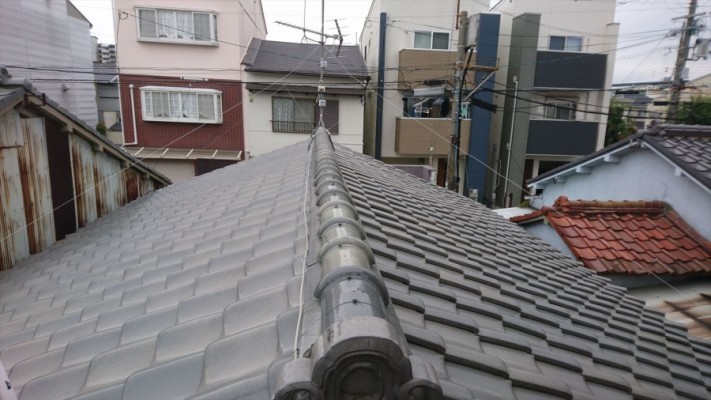守口市 シルバーの和瓦屋根