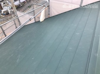 スーパーガルテクト葺上工事が反対面も完了。