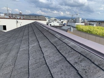 3F建てカラーベスト屋根です。