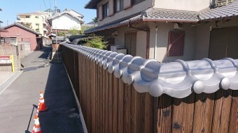 旧塀との取り合いも完璧です。