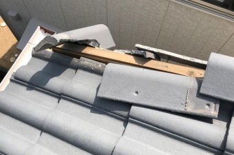 高槻市 ケラバ瓦破損