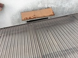 波板張り替え工事前