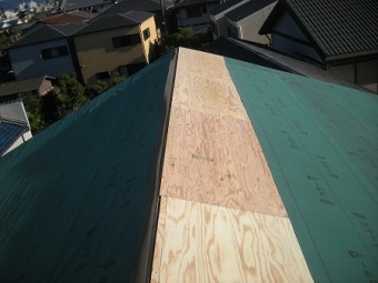ルーフィング貼り