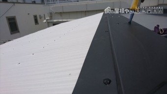 ビスもコーキングで埋めます