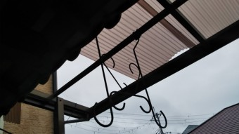 四條畷市 ベランダ屋根 波板の飛散