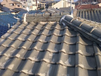 半寄棟形状の屋根