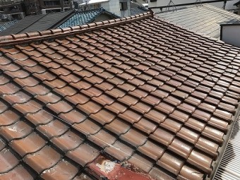 屋根は繋がった一つの屋根です。