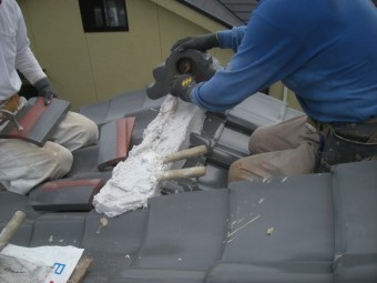 本体葺上げ後・棟工事(南蛮漆喰使用)