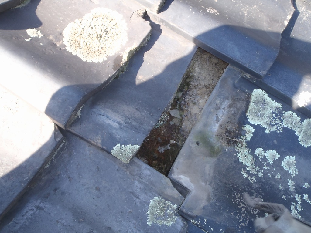 雨漏り　高槻市