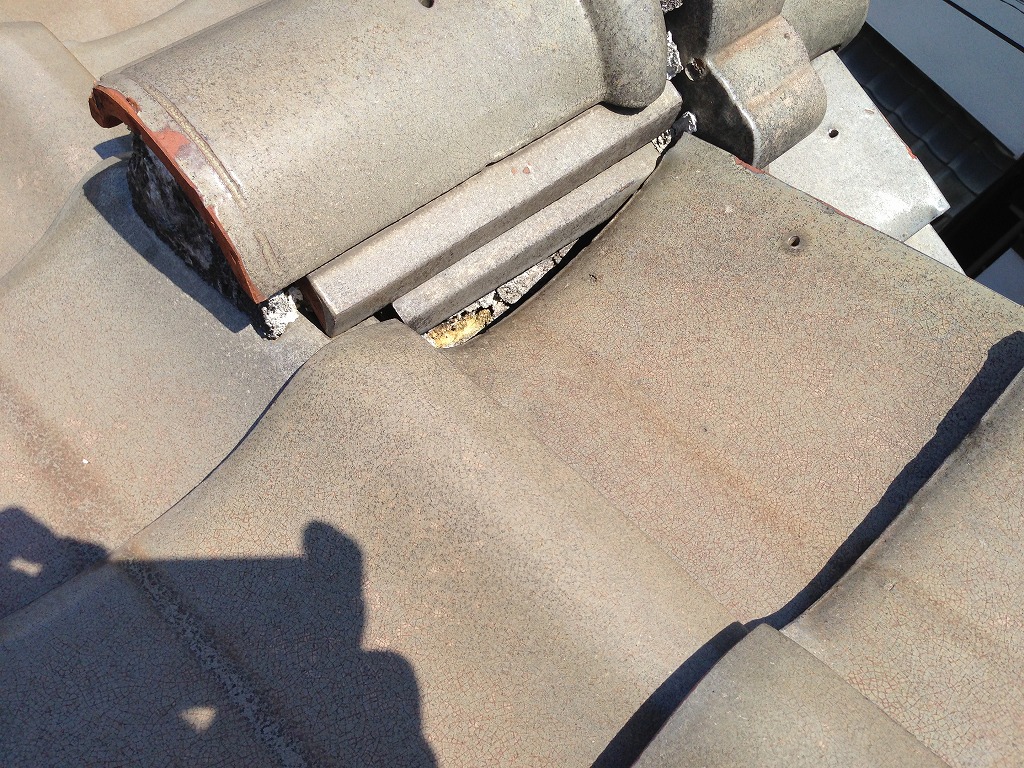 棟違い部納まり悪い