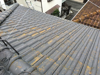 枚方市にて屋根の現地調査！塗装が剥がれたモニエル瓦の寿命と最善の対策とは？