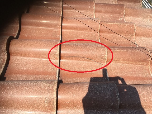 瓦割れ　守口市