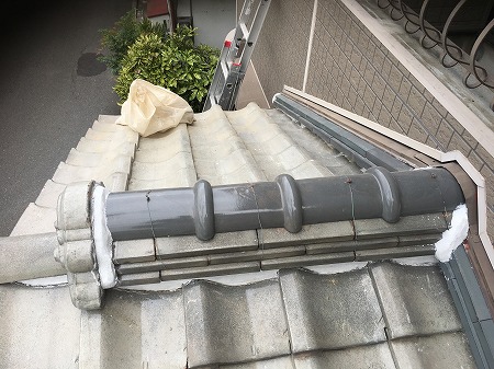 【交野市】下屋根の修理！のし瓦の積み直しと面戸漆喰の塗り替えで住まいを守る