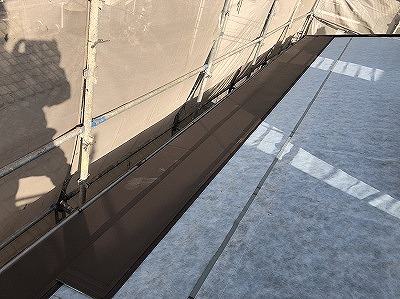 シルキーを葺上げていきます。