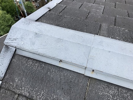 棟板金釘浮き