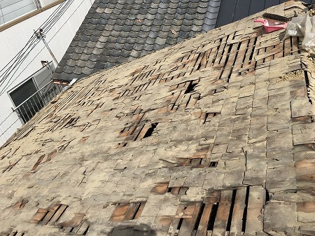 瓦、土を撤去しました。