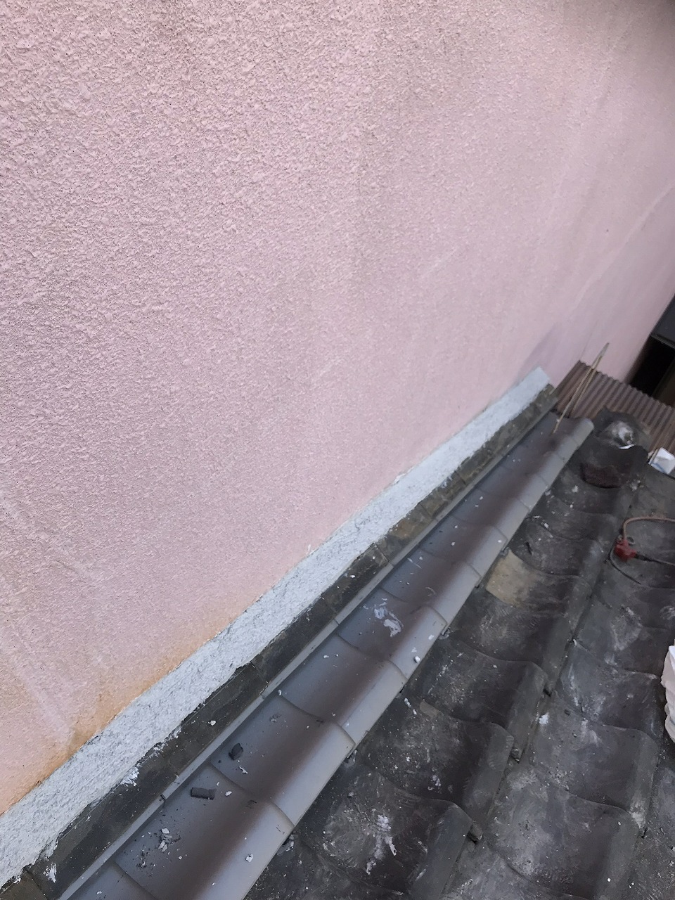 門真市でいぶし瓦の部分補修工事をしました。