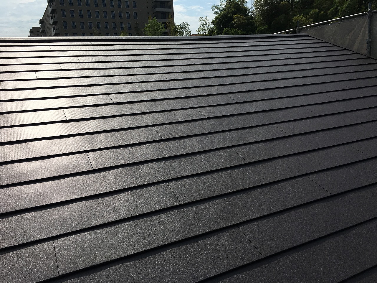 枚方市でカラーベスト（アーバニー）をカバー工事しました。