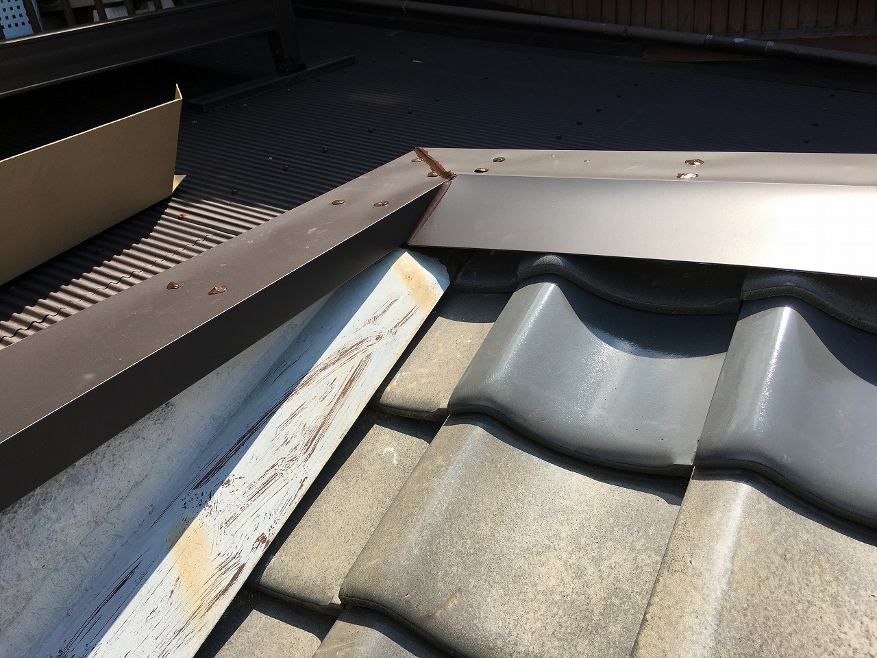 笠木板金　寝屋川市