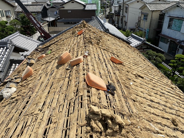 【交野市】伝統の入母屋屋根を大規模葺き替え工事