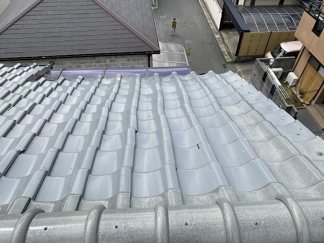 地瓦波打ち　四條畷市