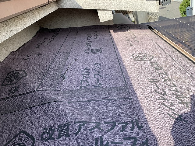 ゴムアスルーフィング　枚方市