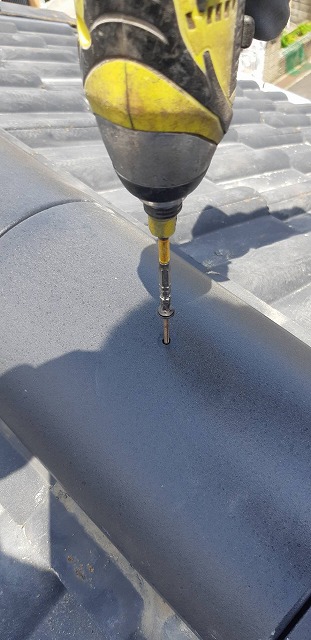 棟ビス止め　大東市