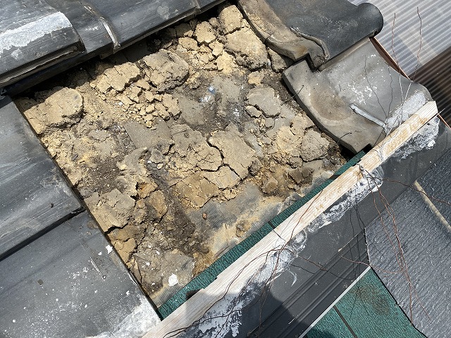 雨漏り箇所大東市