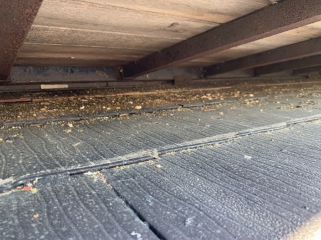 下屋根バルコニー下バルコニー２