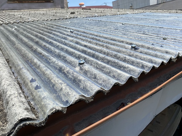 ポリカ小波　寝屋川市