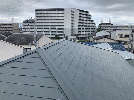 寄棟カラーベスト屋根