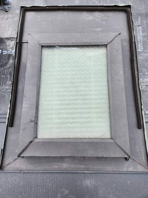 トップライト板金　寝屋川市