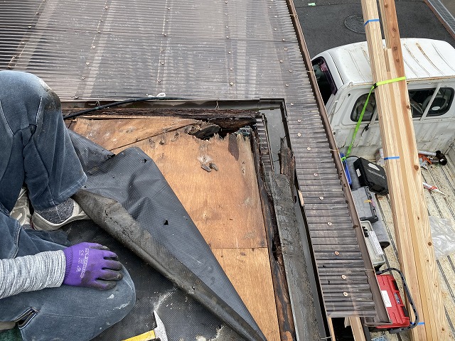 屋根下地　守口市