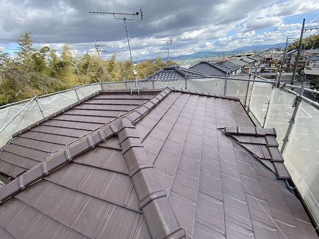屋根全景　八幡市