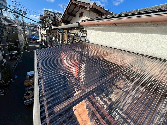 【門真市】ベランダの波板（なみいた）張替え：台風対策もバッチリ！