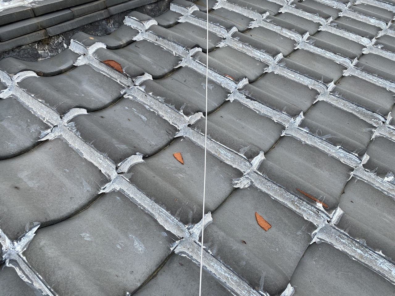 「雨漏りはしていないけれど地震が心配」重い瓦屋根を10分の1に軽量化する最新の地震対策をご提案！