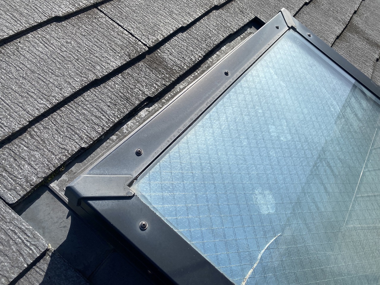 トップライトひび割れ　枚方市