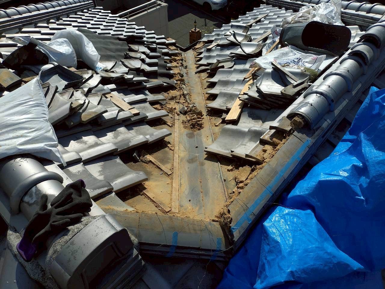 谷際瓦解体　枚方市