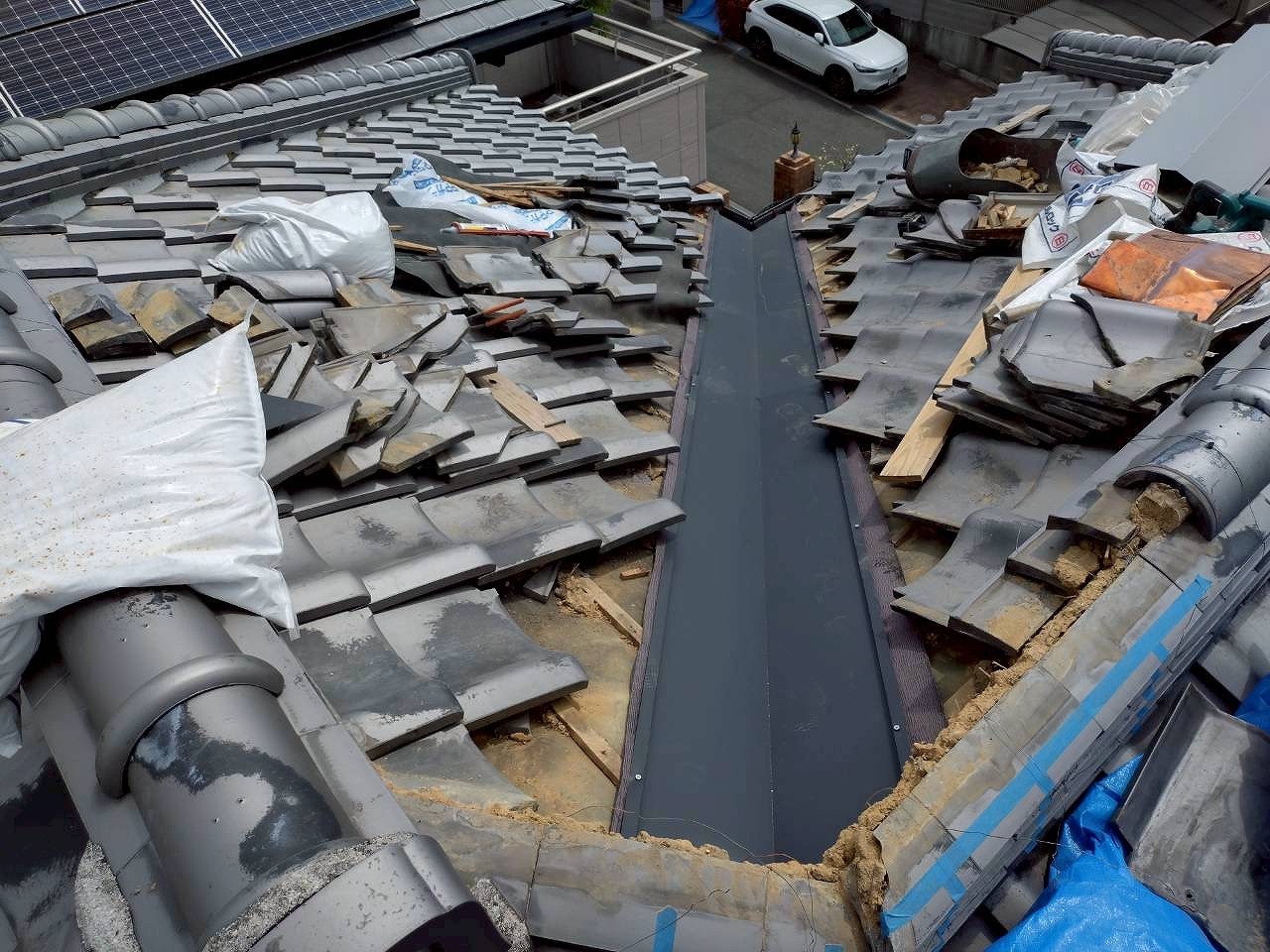 谷板金　枚方市